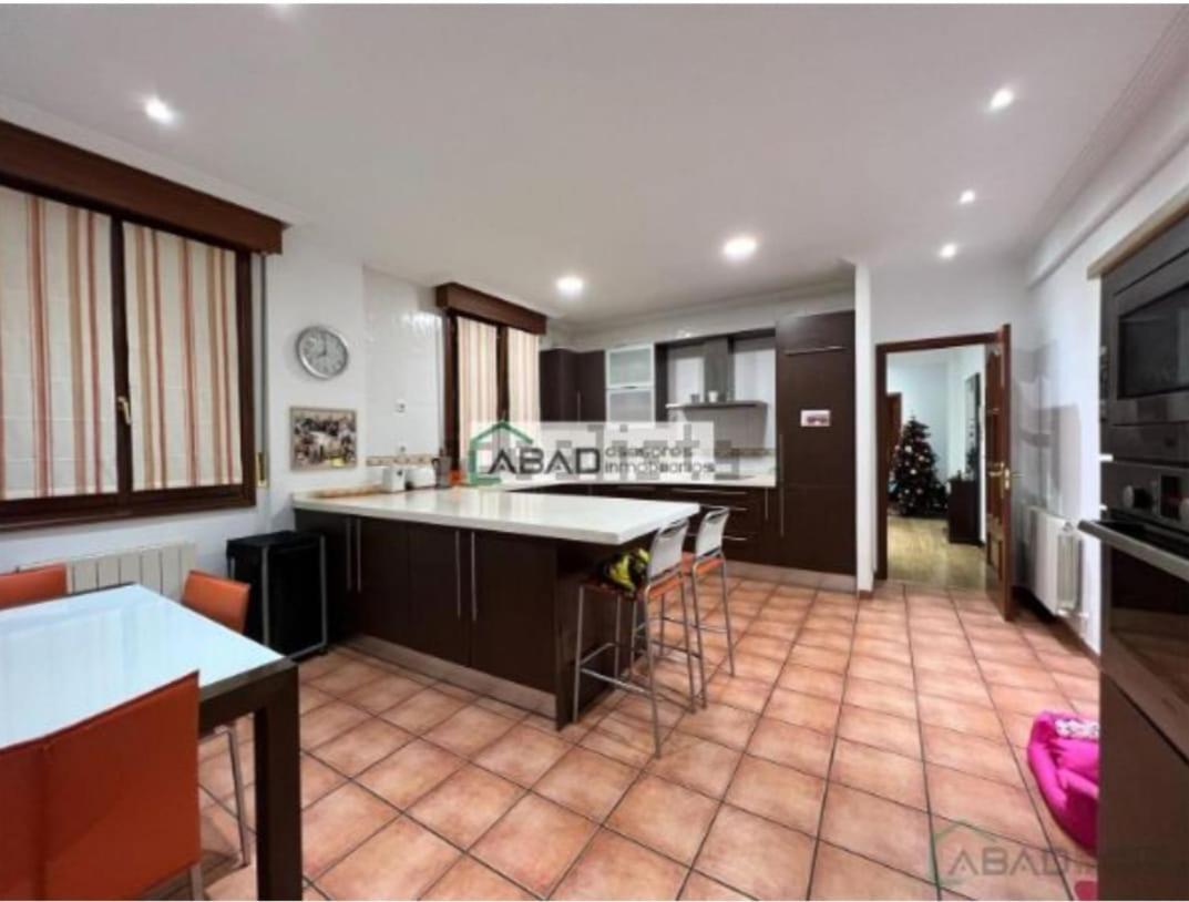 Santuchu Apartamento Elegante Con Wifi Bilbao Kültér fotó